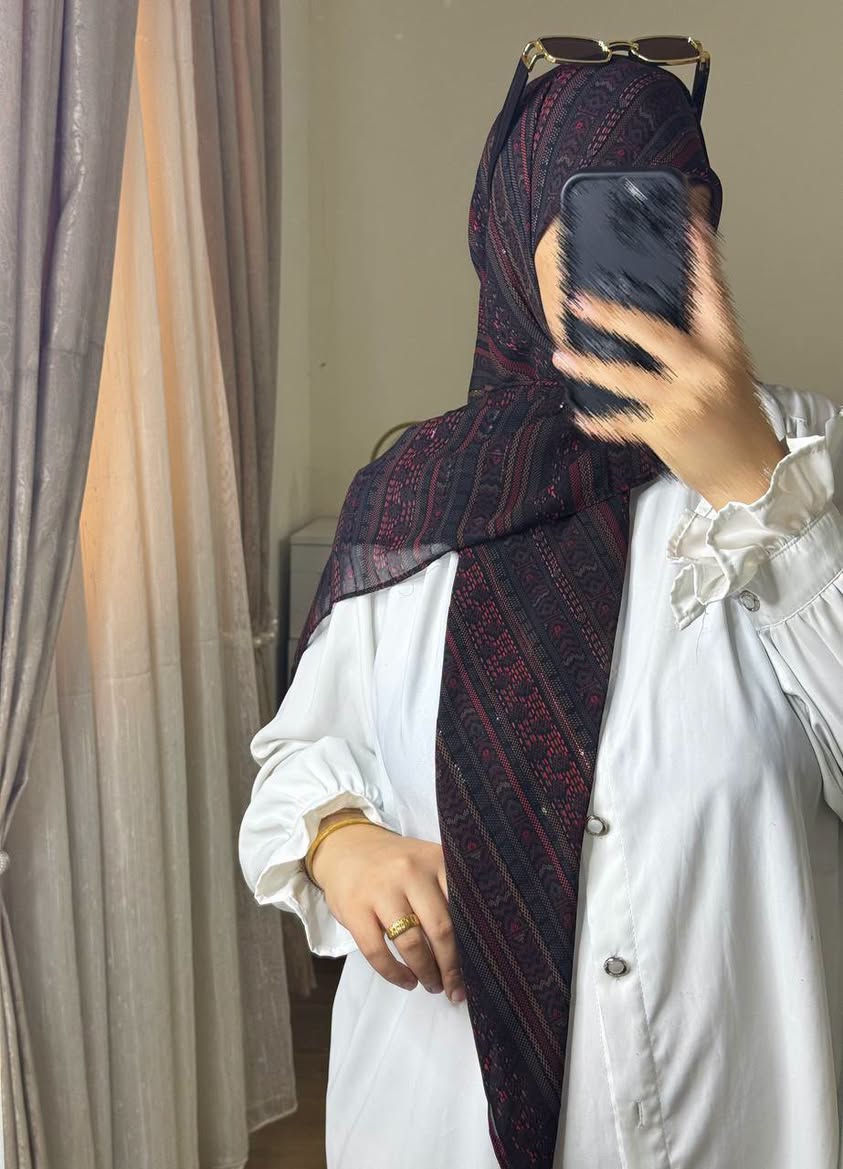 عررررض السعر ٥
ربطه جرجيت اماراتي  الخامه الناعمه البارده
القياس .١١٥
وتثبت على الراس 

عنوان المحل الحله الورديه خارج قرب معمل ابو كيره 

توصيل داخل الحله 3000 محافظات 5000
