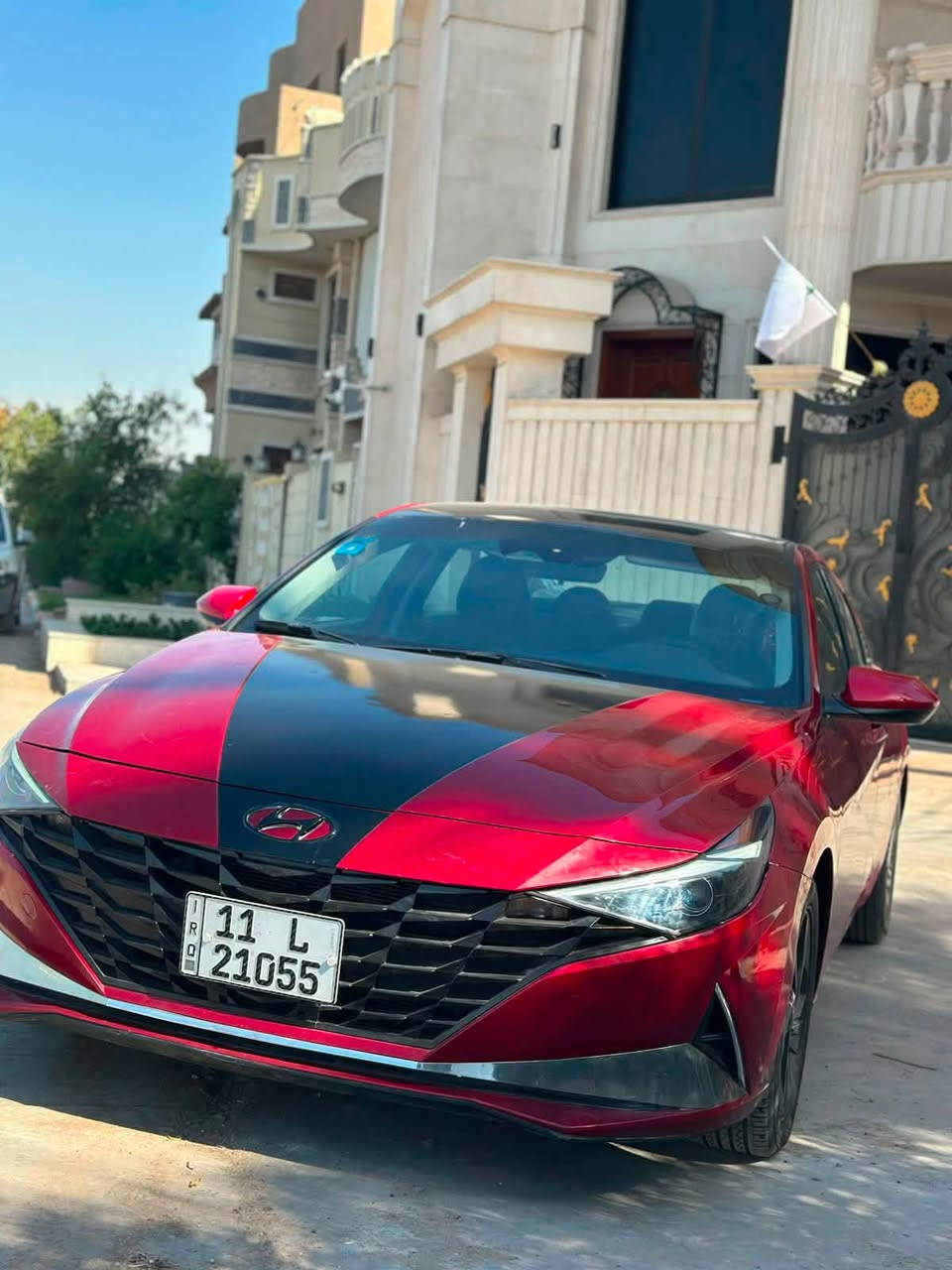 السلام عليكم الانتره موديل ٢٢ هايبرد وارد امريكي حادثهة موضح بصور مواصفات سياره معرفه مال امريكي رادارات بصمه تشغيل وبصمه ابواب صندوق ذكي كامره دواره تحكم استيرن كشنات تدفئه تبريد تحديد مسار سياره جديده مال بيت ماشيه (٤٩)كيلو متر سياره جاهز للأخير تخم تايرات جديد صدر جديد وسياره صارف عليهة ومبينه كلهة بلمنشور رايدهة(١٢٨) وبيهة مجال بسيط مكاني بغداد حي القاهره هـ(***********)
