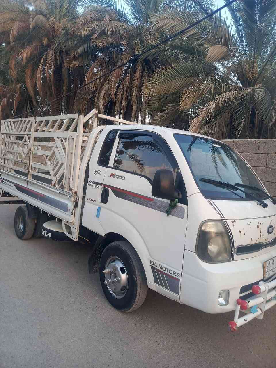سلام عليكم كية فحل موديل 2015 محور 14 ستد 27 رقم بصرة سياره مكفولة بس بيها تصليح بل هلالت السعر 115 الاستفسار اتصل على الرقم ***********
