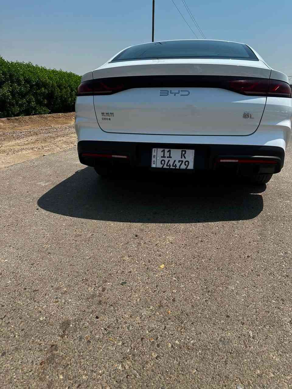 بي وايدي جن إيل موديل 24 فووول مواصفات جديده سياره ماشيه 14 الف ستخدام شخصي وتحويل مباشر ***********
