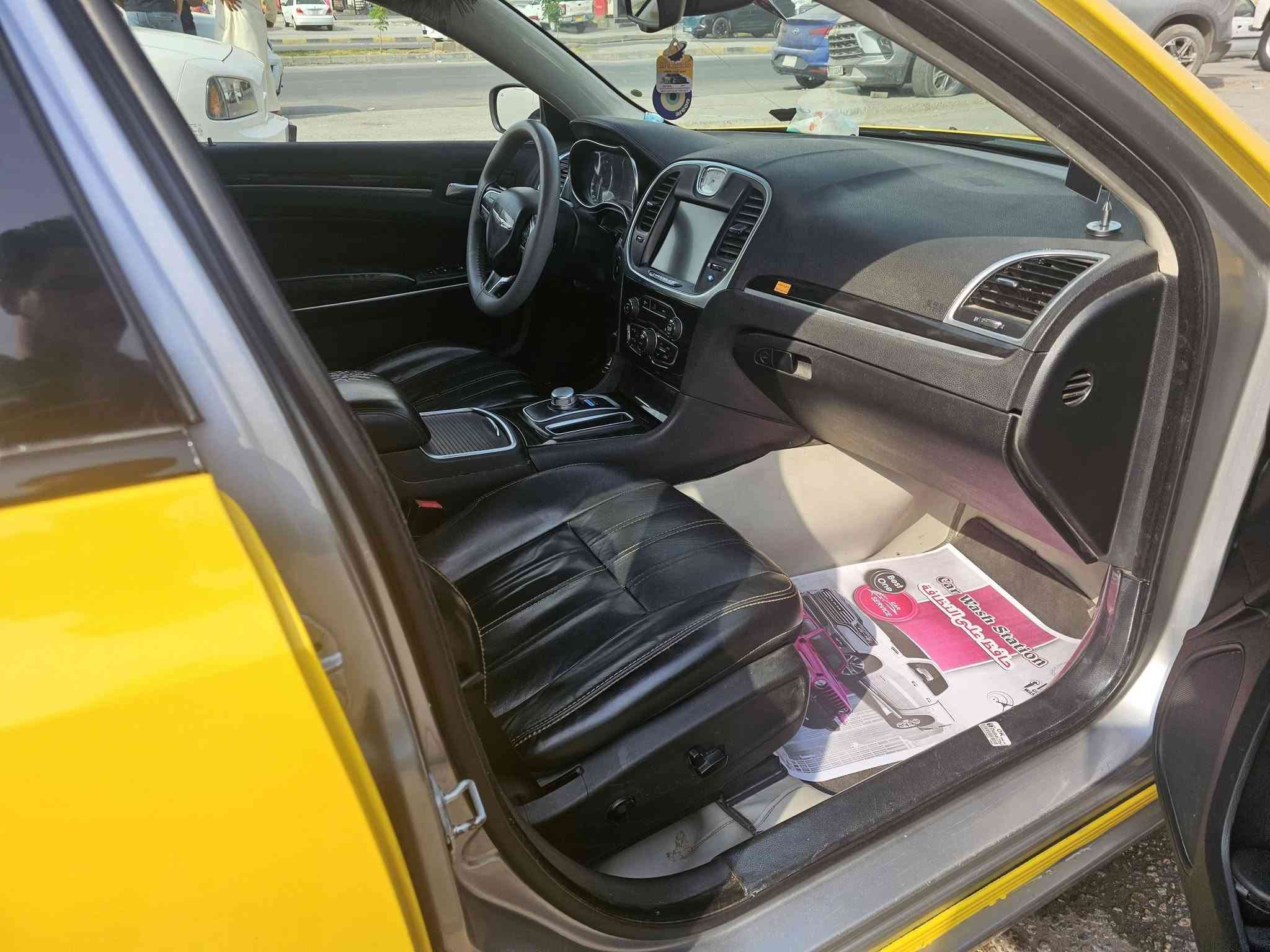 كرايسلر 300C • ٢٠١٦ • بدون حادث