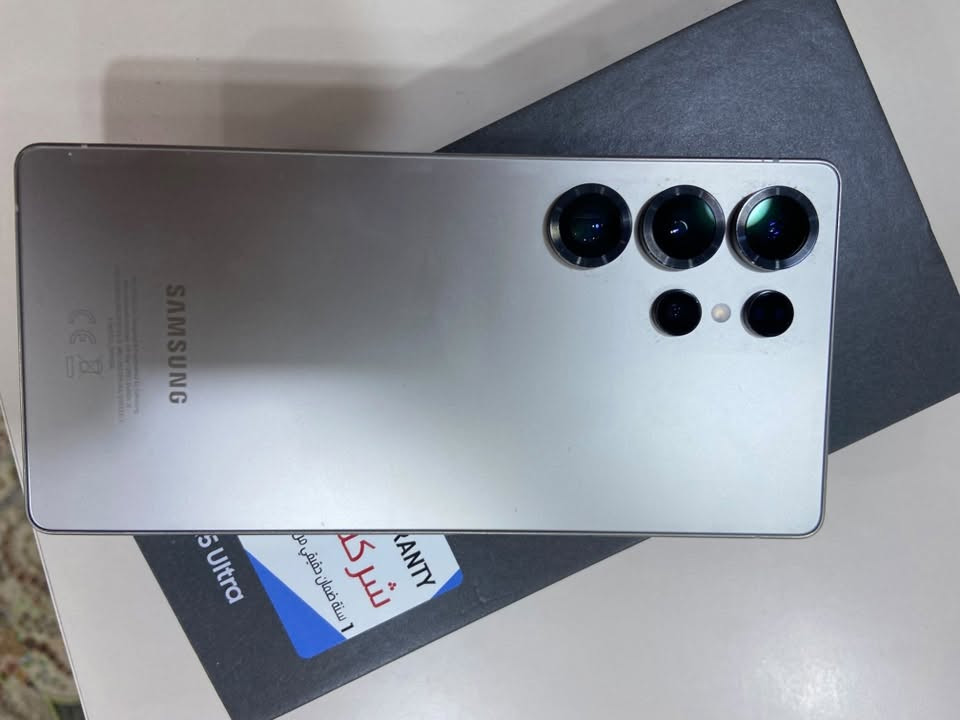📱 Samsung Galaxy S25 Ultra للبيع
جهاز Galaxy S25 Ultra لون فضي، ذاكرة 256GB ورام 12GB.

الجهاز نظيف جداً واستخدام خفيف وحالته ممتازة، وجميع التفاصيل واضحة بالصور.

📦 المرفقات:

• الجهاز

• الكرتونة الأصلية

• كفر حماية

• دبوس الشريحة

✨ الجهاز بحالة ممتازة ومناسب للي يريد S25 Ultra نظيف بدون تعب.

💰 السعر: [مليون و50الف ]

📍 الموقع: [بغداد حي اور ]

📞 للتواصل والاستفسار: [***********]

الجاد فقط يتواصل، وشكراً 🌹

