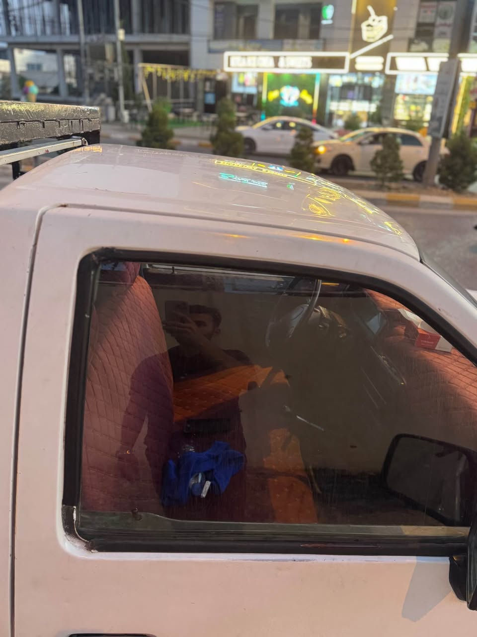 Nissan Z picub 1994
Nissan z naw sur makina gawra 
har hamw gyany ba sharty 10 fitar
ba sharty raqamw ta 2020 tazaya
nrxy 24 $ bo zanyary 
***********
*********** السليمانية, العراق
