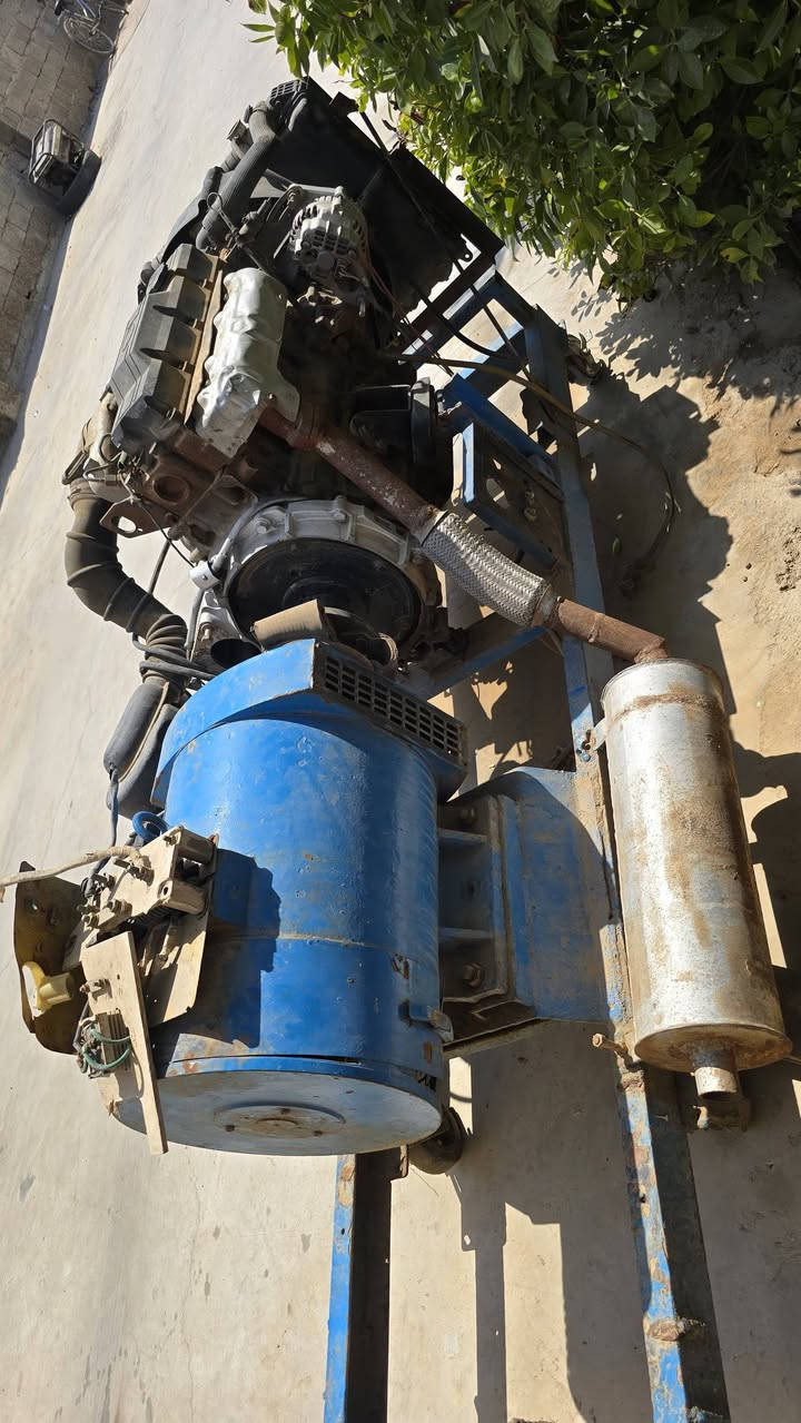 مولدة كيا للبيع 27001 ٣٠ كيفي يرادلهة ترتيب  
قبل فترة حمت عندي وطفيتهة وبعد ما شغلتها 
سكني جسر ديالى الكرغولية ***********
#السعر ١٠ أوراق وبيهة مجال لشراي اشلع عيوني وتدلل
