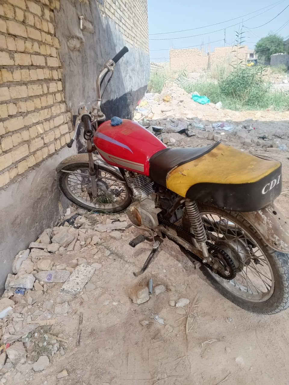 السلام عليكم دراجه ارشه للبيع الدراجه نضيفه تجي وتشوف ٢٥٠ وبيه مجال مكان طويريج ***********
