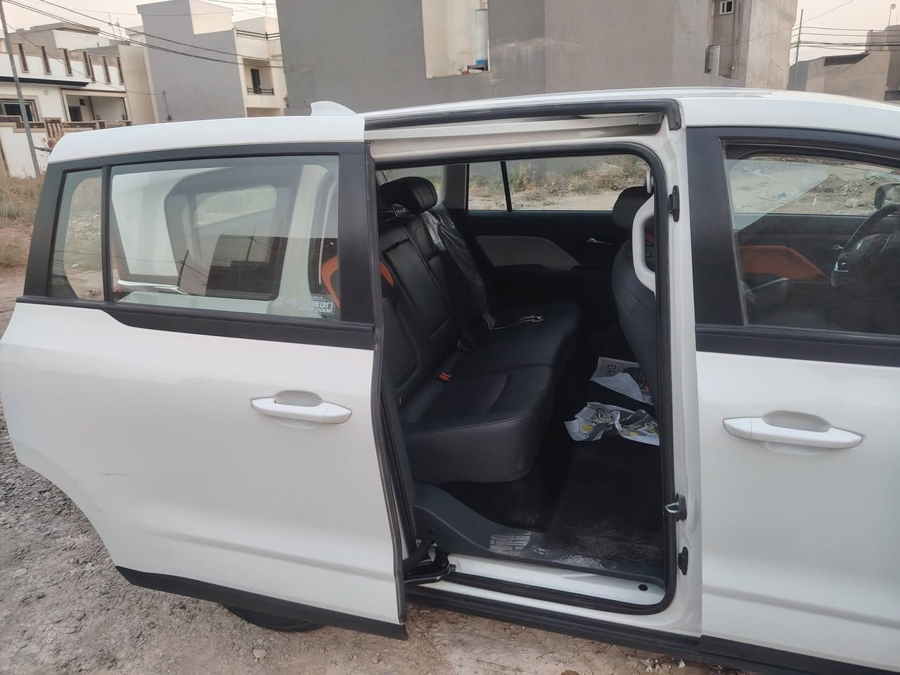 للبيع او مراوس حسب القناعه: بيستيون E05 موديل 2025 ⚡🚗
🔋 المواصفات: • كهربائية بالكامل ⚡️
• بطارية 55 kWh
• مدى يصل إلى حوالي 420 كم
• شحن AC حتى 7 kW
• منفذ شحن GB/T
• قيادة مريحة وهادئة
• شاشة وأنظمة ترفيه داخلية
• كاميرا خلفية وحساسات
• أنظمة أمان ومساعدة للسائق
• مقصورة واسعة ومناسبة للاستخدام اليومي
📌 الممشى: 41,000 كم
📌 الحالة: بدون ضرر
السعر 22 مليون
***********

