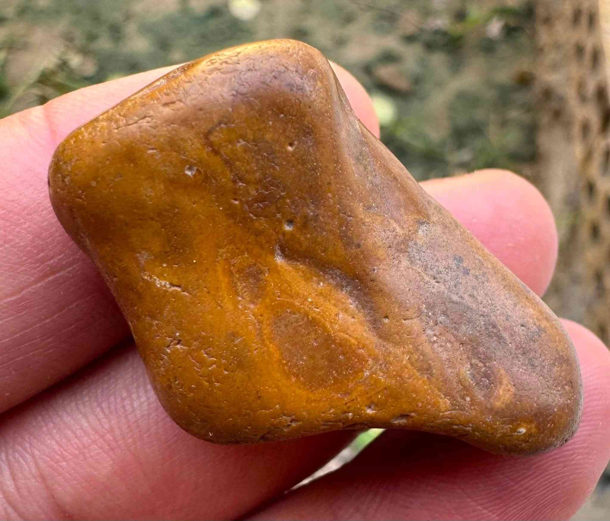 السلام عليكم حجر قدم سلطياني ايسر قديم كلش شغله فول شرط شغل الايسر نار وشرار مجرب ومفحوص ومنجم. ومبخر وجاهز الحمل السعر على وات ساب رقمي وات ساب ‭*********** ‬ يوجد الدينه خدمة توصيل ال جميع محافظات العراق
