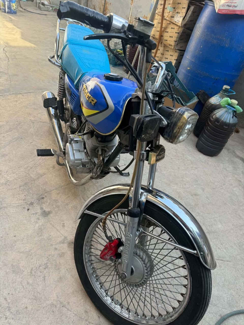 للبيع موديل 2024 سعر 450 ابو 350 380 لا تراسل هاي رقمي ***********
