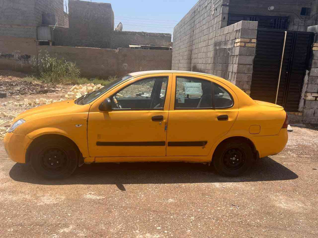 السلام عليكم سياره طيبه رقم بغداد بسمي مصفره هيئه وغرامه سنويه جديده مكينه كير كفاله صدر جديد مكفوله لاصبغ ولا تبديل موديل 2015 شرط تحويل كهربائيات حماوه ربع جوزه مال برازيلي  تبريد شغال كامله عنوانه بغداد حسينيت المعامل السعر ٣٢ وبيه مجال ***********
