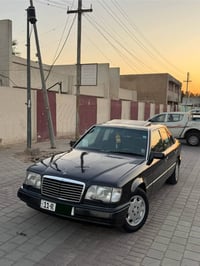 مارسدس بيبي شبح 1993 ماشية 168 نضيفة جداً محرك خراطيم رقم بغداد بأسمي ...