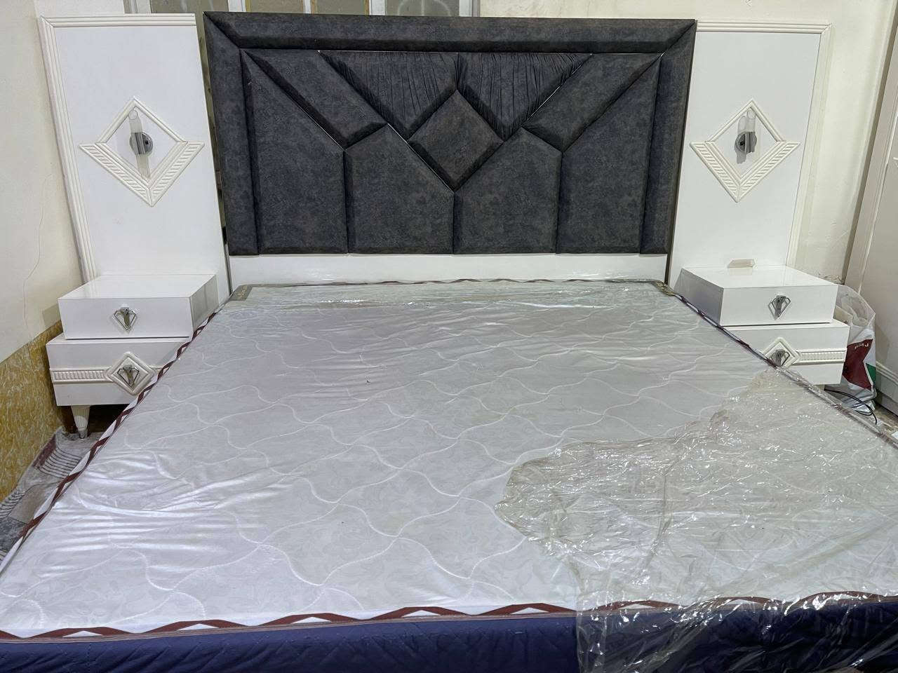 لغرفة نوم اوف وايت للبيع مستعملة استعمال قليل نظيفة جدا السعر مليون و 250 الف موجودة بالنجف للاستفسار هذا الرقم ***********
