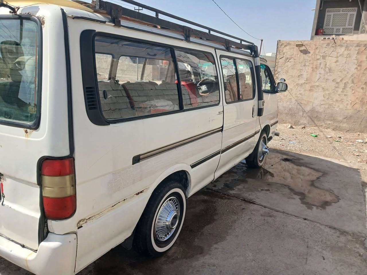 سلام عليكم. فتون دير موديل ٢٠٠٩ بغداد بسمي مكفوله من كير ومكينه وتايرات وصدر وكهربائيات .. دوشمه جلد مابيه خياسات  شاشه وكامره دواره وحساسات ومنضومت غاز مصفره هيه ومرور خطها حسينيه باب المعظم تخم تاير قبل شهرين شديته تتقفل كل البواب كهربايات كله شغاله ماكو شي بيها ميشتغل رون وكيلو متر وكيج بانزين وحماوه سستم سماعات نشره داخليه   ...للبيع او مراوس بجنبي عالي او هايسه وانطي فرق   ..سعرهه 55 ورقه مكاني بعقوبه ***********
