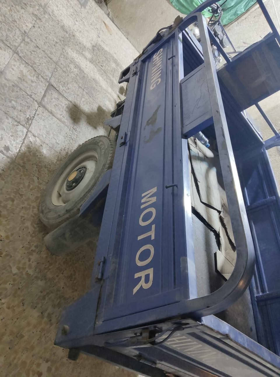 ستوته كربلائيه فحل موديل 23 سنويه و رقم مبدل مكينه 25 السعر 3150
ستوته نضيفه وما متعوبه العنوان البصرة القديمه وبخدمت الشراي *********** البصرة, العراق
