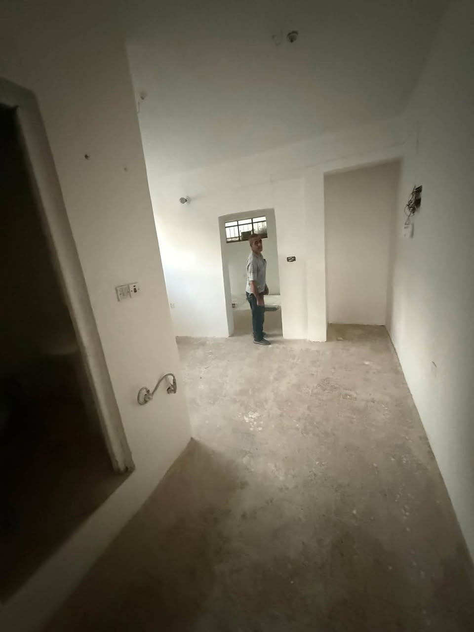 شقه للايجار
( طابق ثاني ) 

غرفه نوم وصاله ومطبخ وخدمات 

📍موقع الشقه الكم قرب اسواق الموتمن 

ايجار / 450 الف

الاستفسار 

يوجد تصوير للشقه

***********

