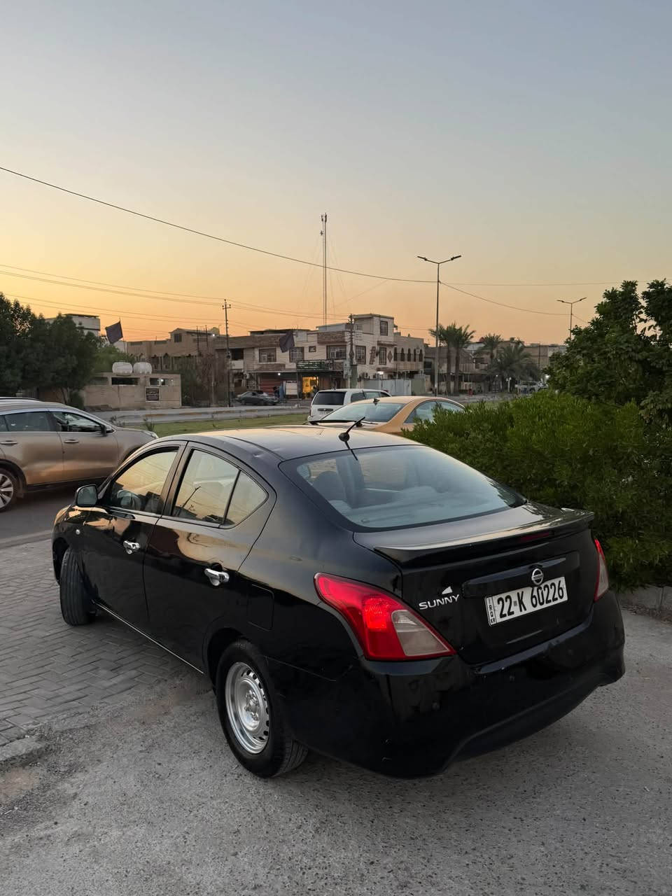 السلام عليكم
للبيع او مراوسب حسب القناعه
نيسان سني هندي ٢٠٢٠ 
بليته زركه 
بدون صبغ او بتديل 
بيه اربع مكانات بارد متفرقه 
بدون دواخل 
تبريد ثلج 
محرك + كير خير من الله 
اشاير بلجاملغ
تحكمات ستيرن 
حساسات خلفيه 
كامره خلفيه 
جام امامي كهرباء
شاشه تاك 
السياره جاهزه من كلشي فضل الله 
رقم شمالي شرط التحويل 
السعر ٨٨ وبيه مجال بسيط 
*********** زيد 
مكاني بغداد حي الجهاد
