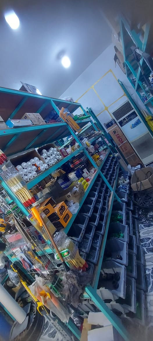 تحية طيبه متابعينا يعلن محل ابو صالح الانشائيه لتخفيض عن جميع البضاعه الموجوده داخل المحل وباسعار جدا مناسبه وتوجد تخفيضات خاصه لجميع  المحلات التجاريه
للتواصل والاستفسار الاتصال على الرقم التالي ***********
الانبار حديثه سوق حديثه المركزي مقابل جامع عبد الرحيم
