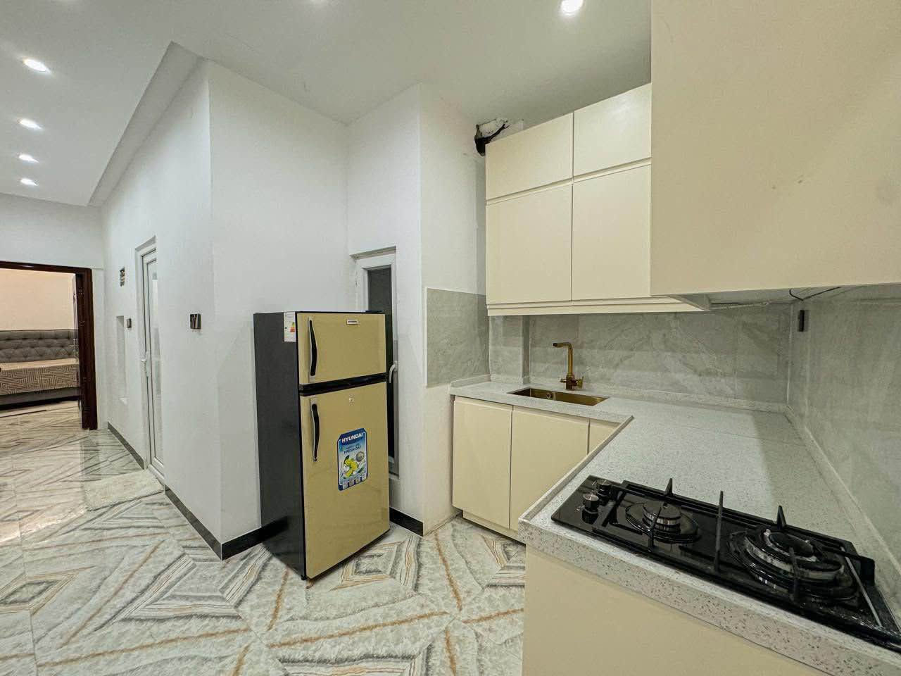 🏢 فرصة مميزة للسكن أو الاستثمار

شقة مؤثثة بالكامل داخل برج سكني في  كربلاء شارع ميثم التمار ✨

📐 المساحة: 65 م²
🛋️ مؤثثة بالكامل وجاهزة للسكن
📍 موقع مميز داخل برج سكني
💰 السعر: 115 مليون دينار

إذا تبحث عن شقة جاهزة بموقع ممتاز وسعر مناسب، لا تضيع الفرصة.

📩 للاستفسار أو حجز موعد للمعاينة، راسلنا عبر الواتساب أو الاتصال ع الرقم 
*********** Singapore
