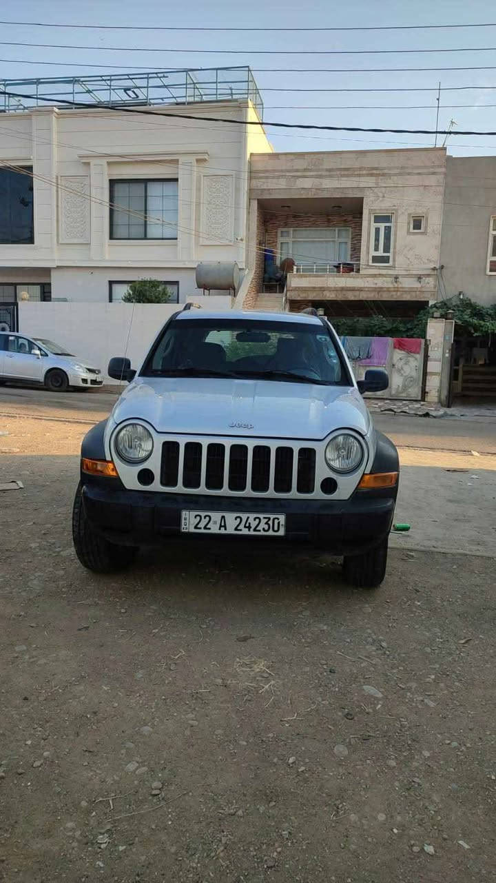 جێب 2007 کلین 💥
بێ لێدران بێ بۆیاخ 💯
130000 km ڕۆیشتن 
گێڕو مەکینە وکارەبایی بەشەرتە ✔
ڕەقەم وسەنەوی نوێ بەناو خۆمانە ➯
دەعامی بۆ دەعامی بەشەرتە ➯
دینار مەسروفی تێدانیە ➯
چوارتایەی نوێ .✔
گێڕ ئۆتۆماتیکە ➡
سەیارەی ماڵە ودەمێکە لای خۆمانە ✔
*********** واتساپ
شوێن هەولێر أربيل, العراق
