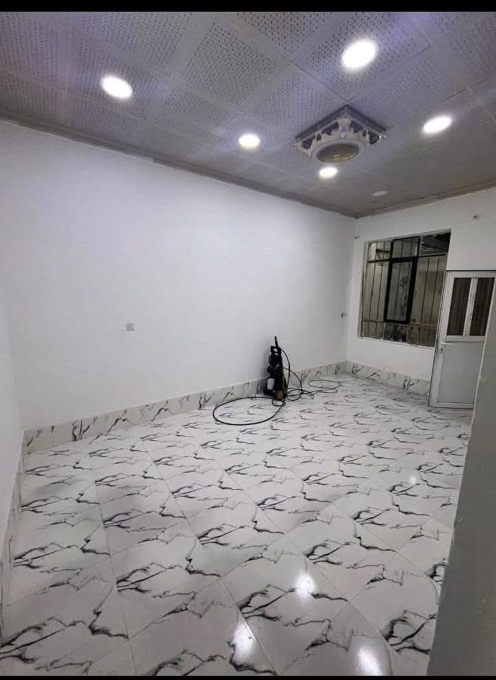 دار طابو زراعي  طابقين مساحه ١٠٠متر واجه ٥
الموقع كركوك حي الواسطي معوقين 

محتويات الدار غرفة نوم وهول ومطبخ وصالون 
الطابق الثاني غرفة نوم وبيتونه وكراج وحديقه 
السعر ٩٨ وبي مجال 

للاتصال والاستفسار***********
