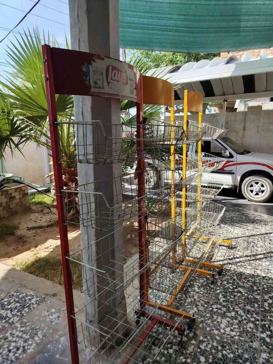 عارضة جبس • ٤ قطع • للبيع