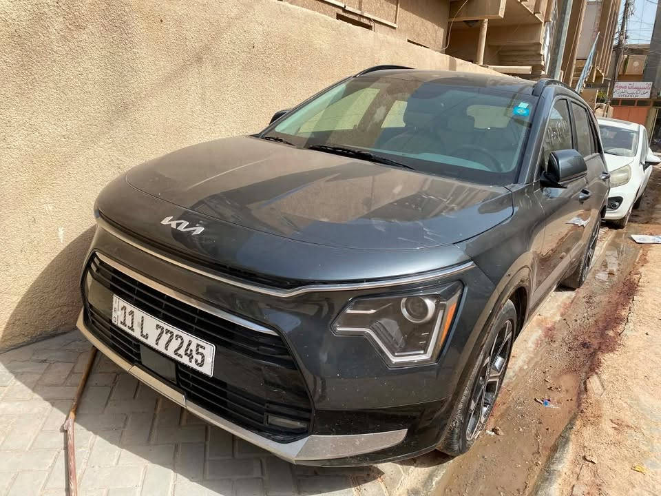 السلام عليكم بعد اذن الادمن المحترم
كيا نيرو 2023  Kia Niro EX Touring
فول مواصفات موديل ٢٠٢٣ حادث خفيف تبديل باب خلف السائق بدون ايرباك ماشيه ٤٠ الف كيلو
العنوان /بغداد/الكريعات
للاستفسار

‭***********
