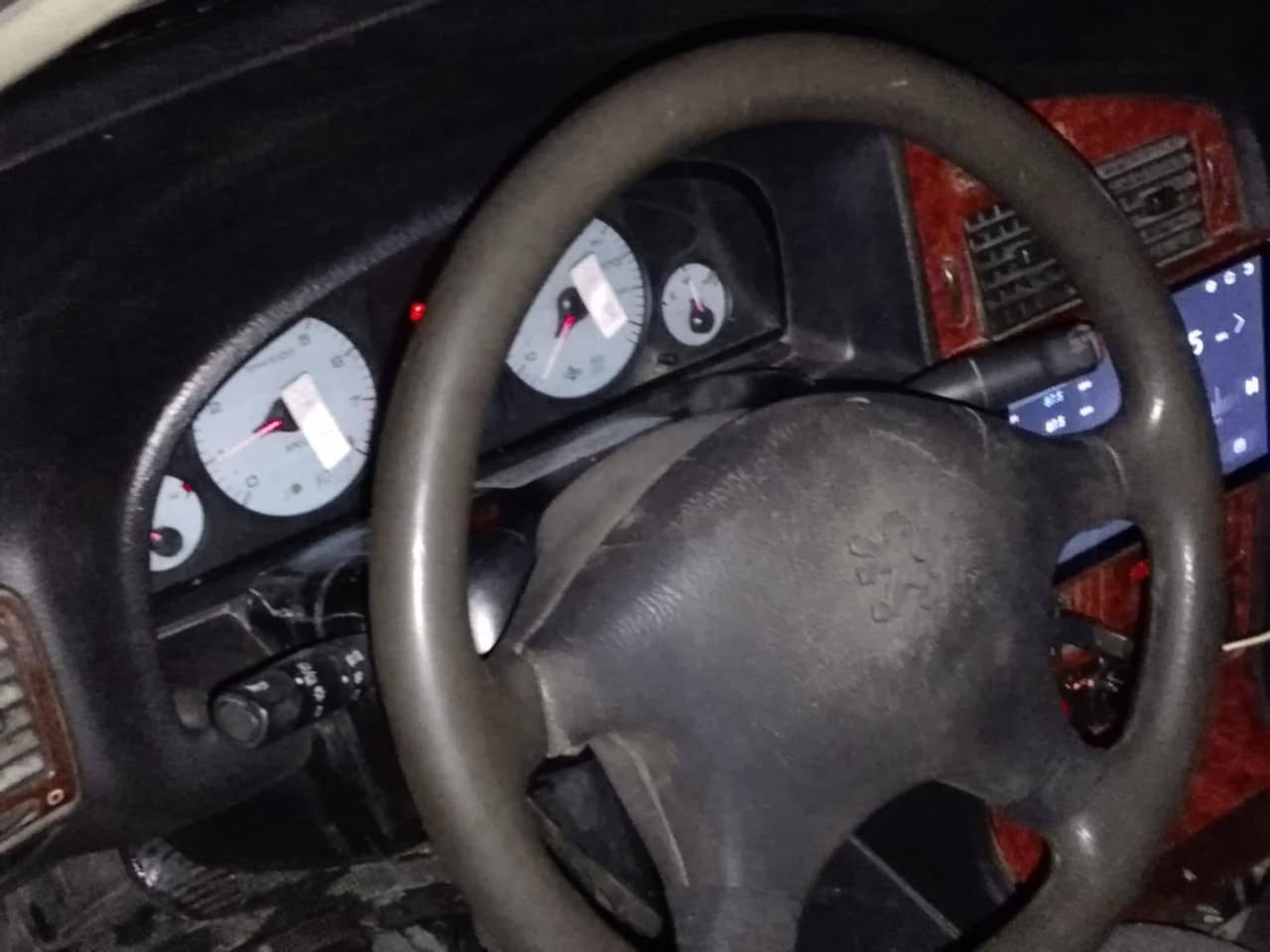 سياره للبيع بيجو برص موديل 15سياره كير مكينه بيه بدل بنيد وجملغ سره جاهزه كبل شرع سعر 40 بيه مجال بصيط مكان بغداد سبعلبور ***********
