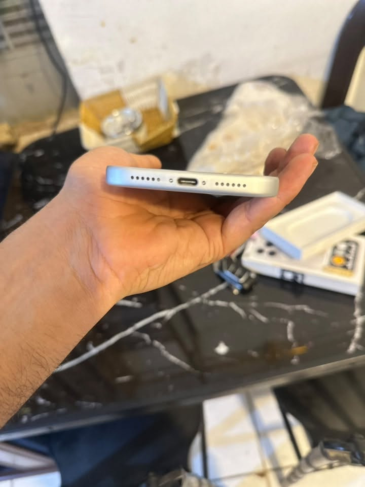 السلام عليكم 👋
ايفون 17برو ماكس 📱سيم كارت شرق اوسط
اللون: سلفر❤️
البطارية: 99 من فرمتت يله صارت 99✅
عدد دورات الشحن : 187✅
الضمان: 2027/1/19 يعني بعده بالضمان✅
نضافة الجهاز 100‎%‎❤️✅
لو شخط او دگره مابي 😉
ملحقات فقط الكارتونة🎁
السعر 1.850.000
عنواني الغزالية ***********

