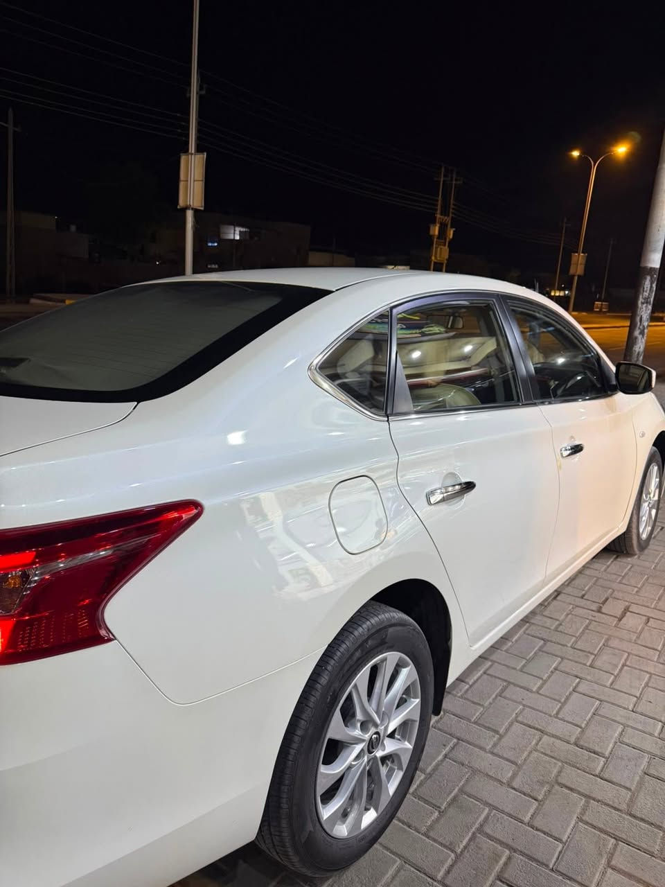 نيسان  سنترة (تجميع صيني) موديل ٢٠٢٥ كفالة عامة من صبغ او تبديل السيارة انطخت عندي شوي من الباب الخلفي جهت السايق ولجاملغ السيارة على أيدي من الزيرو ماشية24 الف دواخل مدوشمة جلد زنون اصلي للعالي السعر ١١٥ قفل قفلل
***********
مكاني ابي الخصيب
