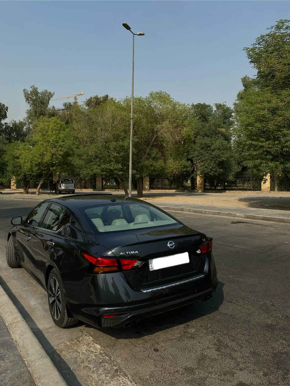 السلام عليكم
نيسان التيما 2022 SL
كلين تايتل بدون اي صبغ بدون حادث
اعلى فئه داخل ابيض جلد 
فتحه 
تشغيل عن بعد
رادارات 360
قياده شبه ذاتيه
9 سماعات من شركه bose
تدفئه كشنات ستيرن
اوتو هولد
هاند بريك كهرباء
نقاط عمياء
تنبيه مغدرات مسار ( ستيرن يرجعك )
شاشه ملاحه ( بوصله)
جامات دبل ومغلفه عازل حراري 
وباقي مواصفات ال SL لا تعد ولا تحصى معروفه ، 

سياره عليها ادامه كامله حته دهن كير مبدل باقيله اربعين الف كيلو للتبديل القاني
سياره كامله مكمله بدون اي نقص 
صور امريكا مرفقه + رقم الشاصي
السياره رقم اربيل دخول على ايدي 
ماشيه سياره 81 مايل بحاله جداً ممتازه
رقم تواصل ***********
