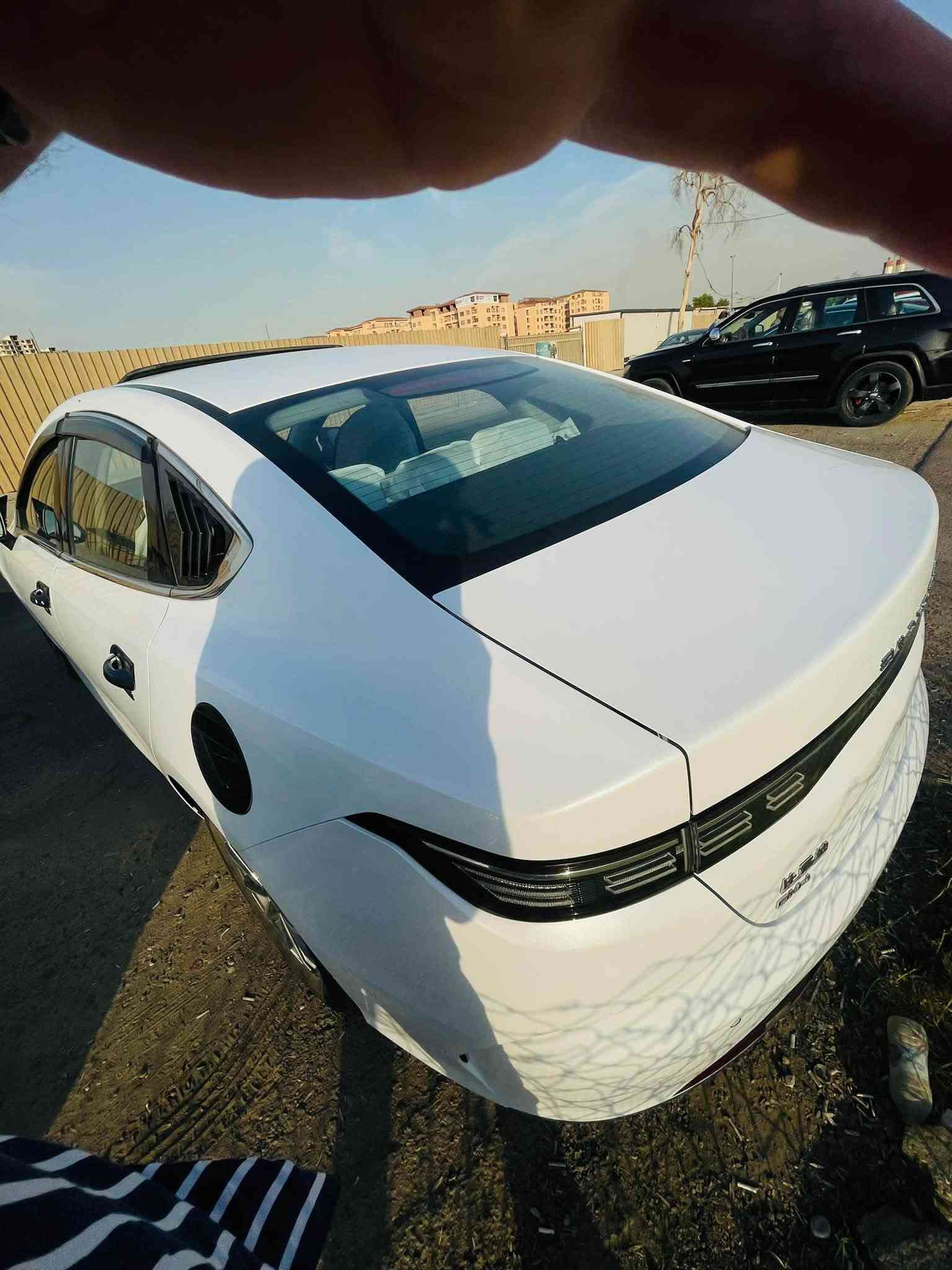 السلام عليكم 
للبيع BYD. موديل 2025 دستروير كفاله عامه السياره مراصفاتها معروفه ممشاها 8250 السياره بيها خمس رصعات مال شارع السياره بعدها بحالة الوكالة السيارة 
( كودها عالي وليس دبل كود ) مكانها بغداد البياع 
للاتصال ***********
سعرها 20800 وببها مجال بسيط 
السياره سعرها مناسب وسعر مال بدون فتحه
