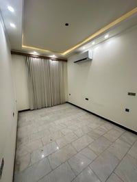 🏡 مكتب حلم عقاري 🏡 للإيجار – ثلاث وحدات سكنية زيرو  مواصفات كل وحدة:  ...
