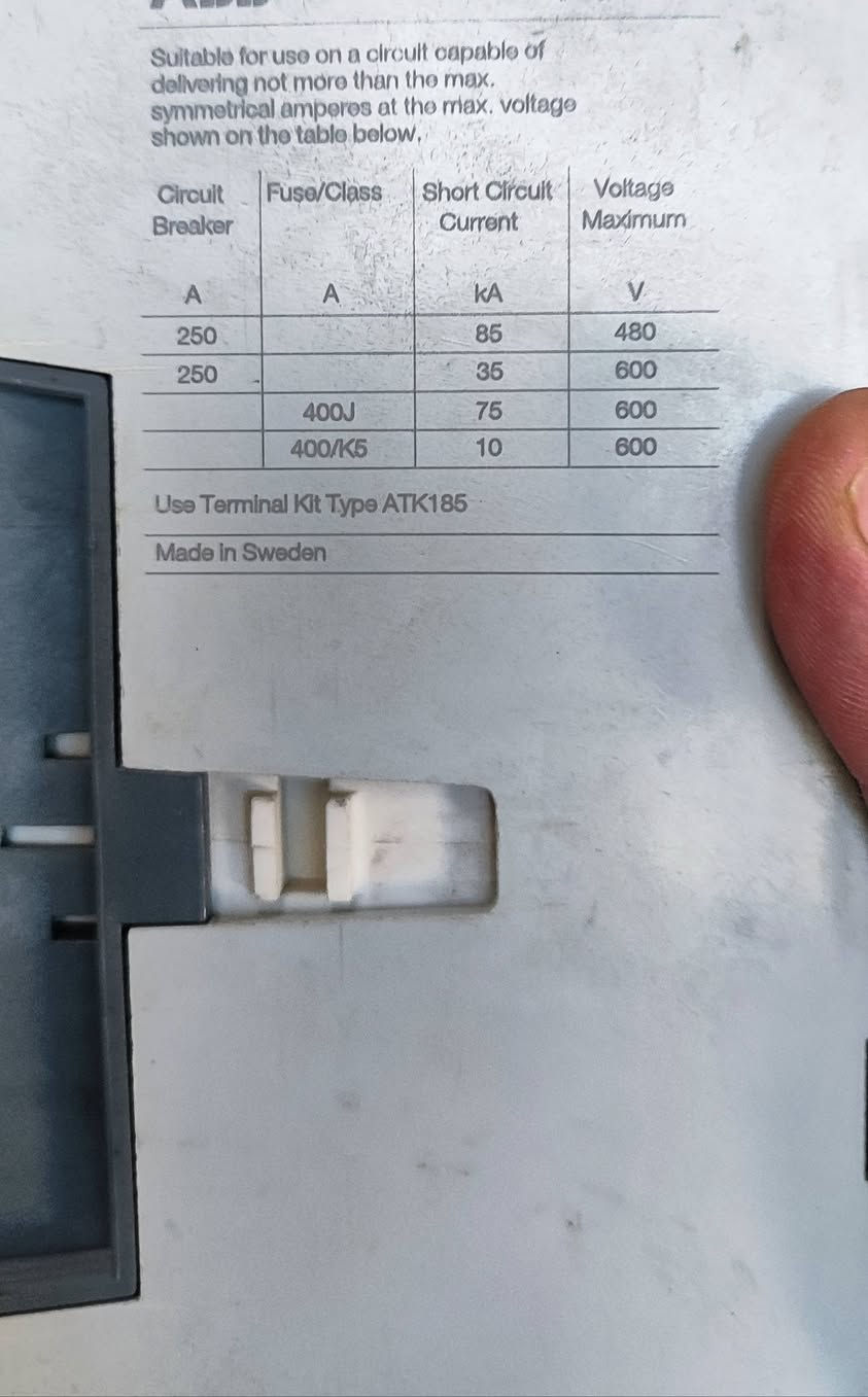 يتوفر كونتكتر ABB
250 أمبير اصلي 
...بسعر مناسب ...
***********
