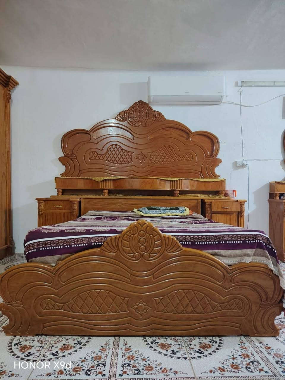 غرفة أخشاب للبيع
المكان :قلعة سكر /عكيل 
السعر: ٩٠٠ ألف وبها مجال

للاتصال  ***********
