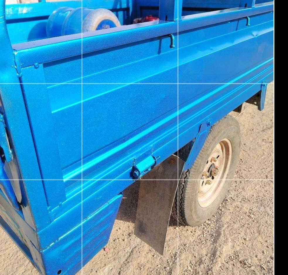 سلام عليكم 
حدادة وتعمير وصبغ الستوتات صارت يمنه 
#الموقع  نزلت الحي الصناعي الجديد النعمانيه 
هذا موقعنه  او الاتصال  على الرقم ***********

نص مكتوب في الصور:
- سيطرت حجام الحي الصناعي
- صبغ الستوتات وتعمير الستوتات