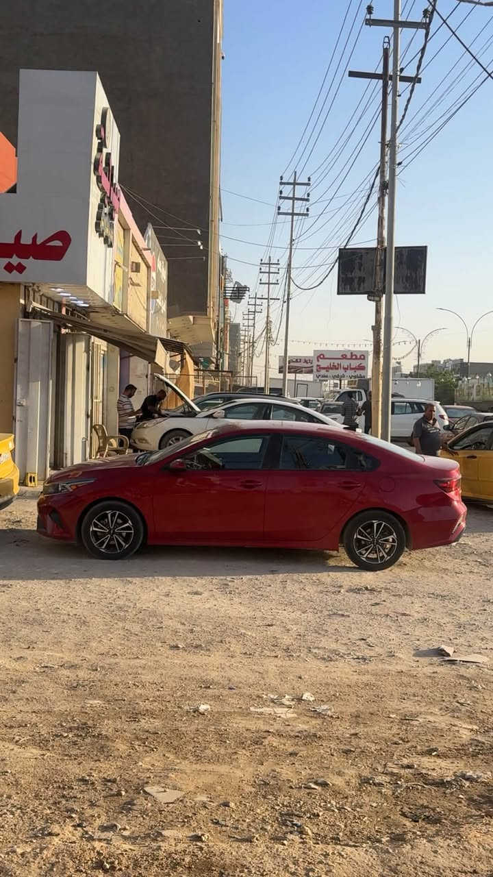 فورتي 23 للبيع للمواصفات عاديه
سياره هذا حادثه موجود للصوره شويه بارد فقط باقي سياره 

كفالة

عارضها 133بيه مجال 

مكانها بابل مركز 

بلعافية على ياخذها    ***********
