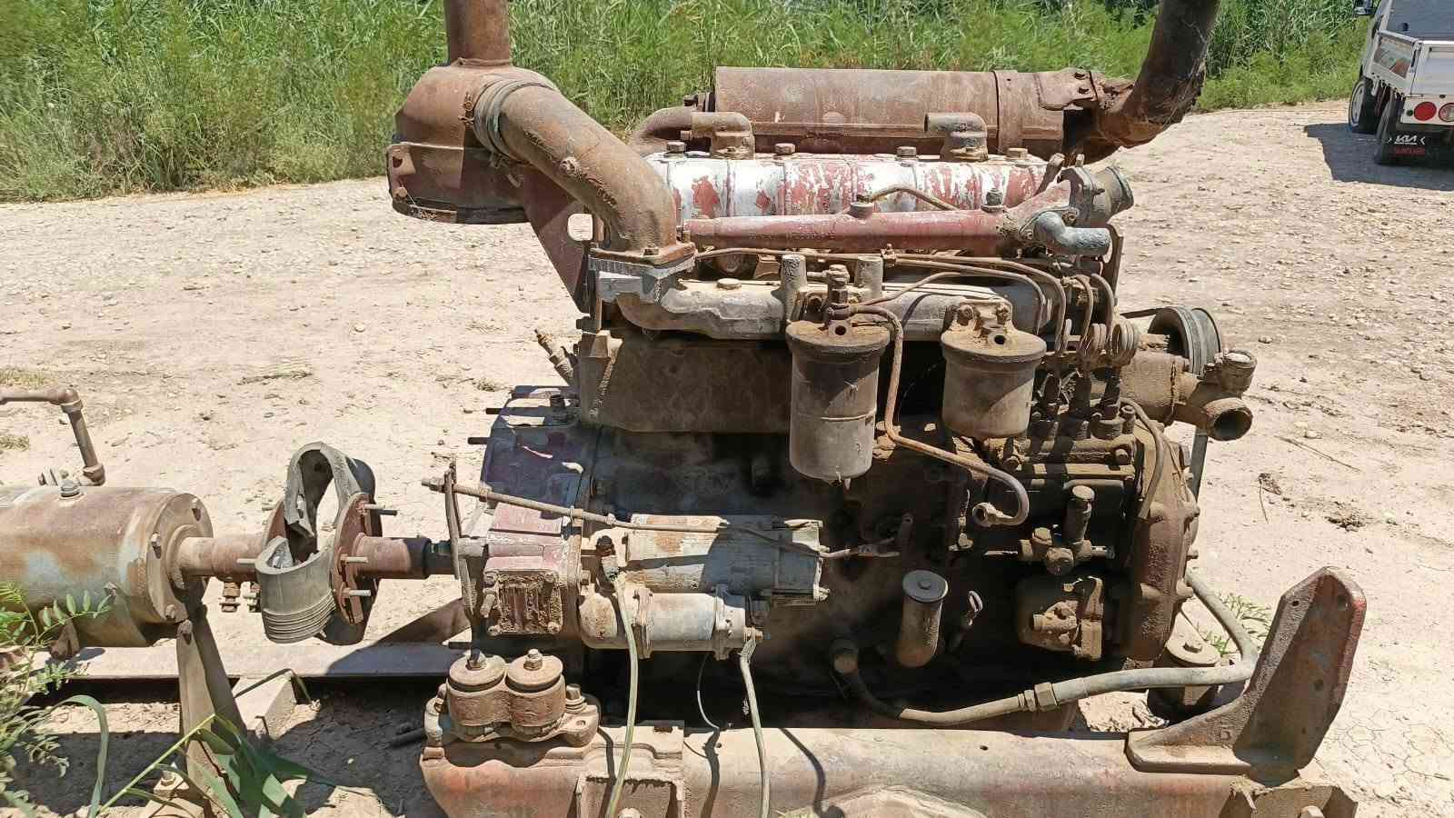 سلام عليكم مضخه ماء محرك ديتي مكفول ونضيف خنزيره 12 في 10. مضخه كامله مناقصهه شي هيه وبواريهه وجاهزه مكانهه النعمانيه للاستفسار.   ***********

نص مكتوب في الصور:
- CAMON 40
- 35mm f/1.8 1/1605s ISO50
- 35mm f/1.8 1/1311s ISO50