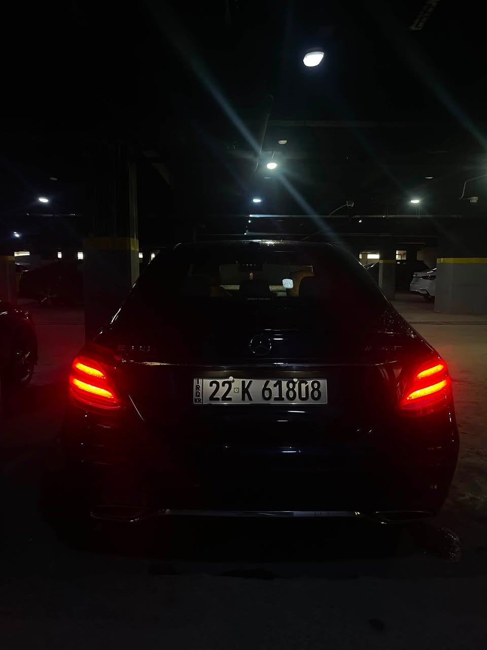 السلام عليكم مارسدس E300 للبيع او المراوس
2019 موديل

محرك الفين تيربو

95 الف كيلو ماشيه

السياره نضيفه 

دهن وتايرات مبدلهن جديد

السياره مواصفتها معروفه 
*********** استفسار

السعر 260$ وبيها مجال
