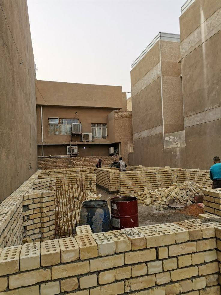 سلام عليكم 
متوفر بناء بيوت على الاقصاد بمقدمة حسب الاتفاق او دفعات كل مرحلة بناء دفعه و تجهيز كافة لمواد للشركات الي لازمين مدارس شوارع سبيس تراب
موجود جميع الخلفات لباخ سيراميك مخمر ماء مجاري كهربائي 
 طابوك 
قلع قطعة ودفان تراب وسبيس 
 صب رباط ارضي او رباط سقف 
 تفليش 
داخل الناصرية للاستفسار ***********
