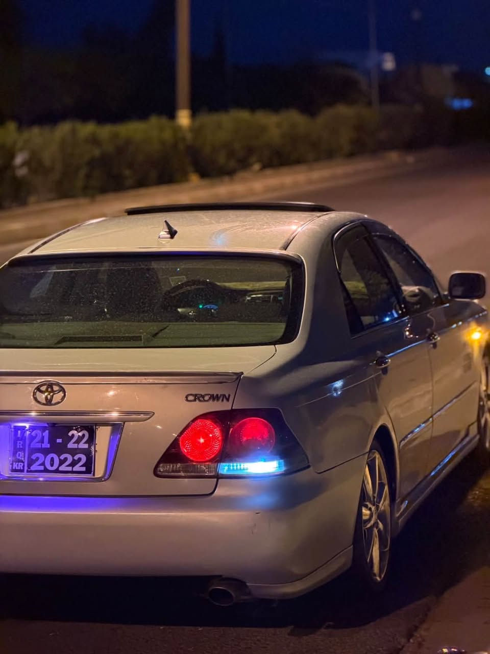 بەناوی خوای گەورە
شاهینەی ٢٠٠٥ی سپۆرت 
٢ دووگمە ✅
١٨٢ کەمێک دوکەڵی هەیە ✅ 
سڵاید بی کێشەیە✅
سەقفی بئ بۆیاخ و چاڵ و چۆڵی ✅
مکەبەرەی تازە ✅ 
ناوزەرد ساج مەلەکی ✅
لایت ناو ڕەش و ئیشارەت ✅ 
بەگلایت لیزەر ✅
ویلی دنگەی ئیستل✅
تایەی تازە ✅ 
شوارب تۆمس ✅
سوکان لێکسس و کارەبای ✅
سەیارەکە زۆر جوان و پاکە سعری قفڵ و کۆتای ٤٨
شوێن چەمچەماڵ 
***********
