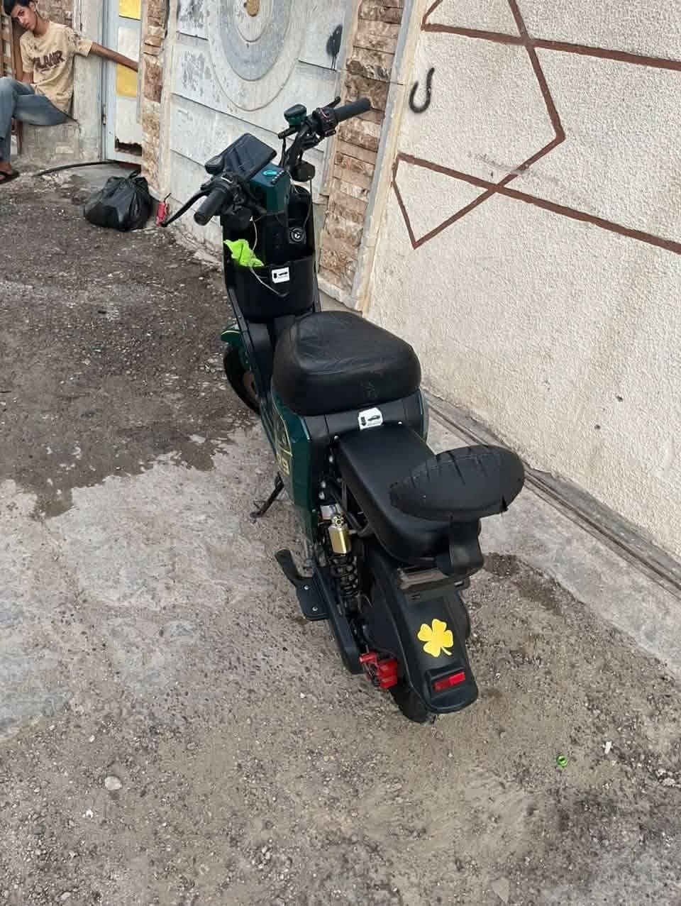 r9 • شحن • بدون بطاريات