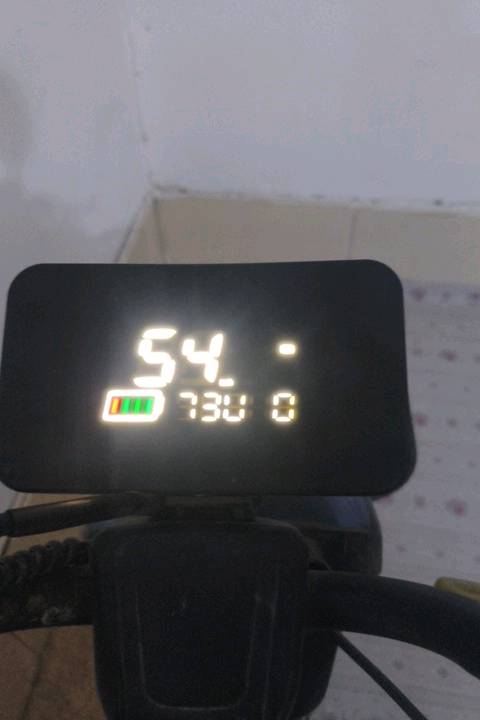 دراجه شحن خمس باتريات للبيع ***********
