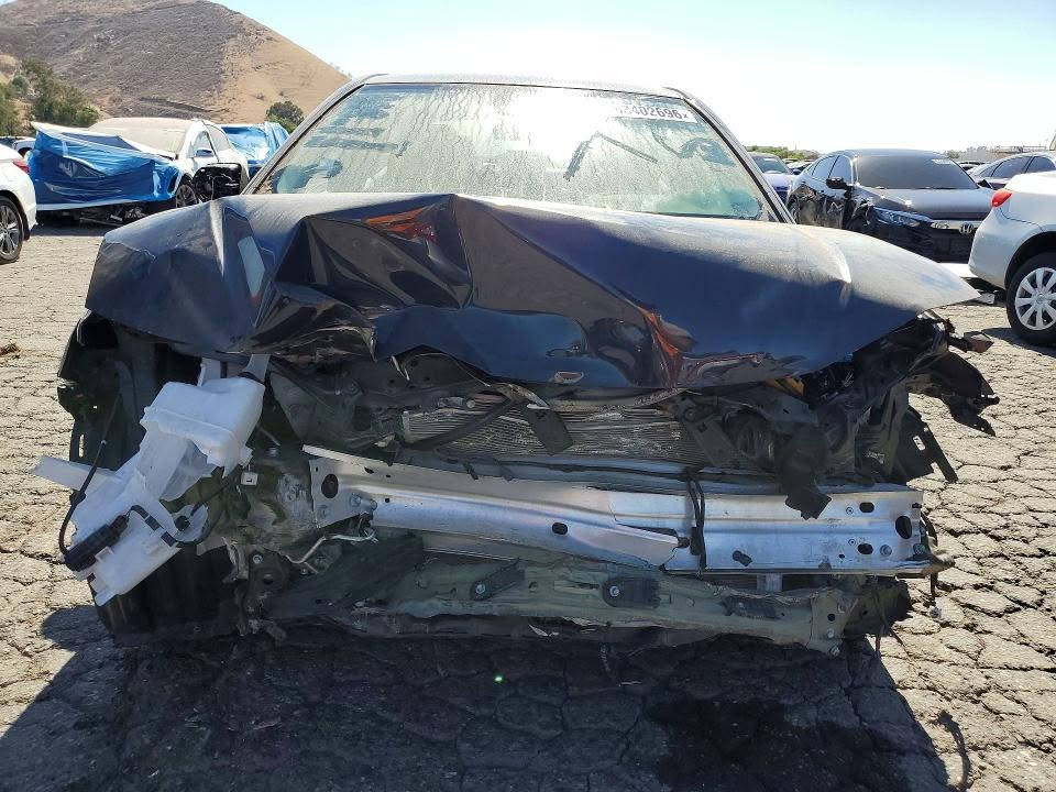 🛑عرض خاص 🛑عرض خاص‼️‼️‼️
نوع السيارة:2025 TOYOTA CAMRY SE
نوع الضرر : كما موضح في الصور 
رقم اللوت :63402696
 تاريخ المزاد: بيع مباشر
السعر :62 ورقة فقط

الكمرك صار ويانه عالفاتورة💖
🚘🇺🇸 سيارتك من المزادات الأمريكية… بأمان وثقة وشفافية

شركة السنايا أوتو شركة عراقية رسمية ومسجّلة في جميع دوائر الدولة منذ عام 2010، ومتخصصة باستيراد السيارات من جميع الولايات الأمريكية، ووكيل حصري لأغلب شركات الشحن العالمية.

نقدّم للزبون خدمة متكاملة تبدأ من اختيار السيارة وفحص تاريخها، مرورًا بالشراء والشحن والتخليص الجمركي والتصليح، ولغاية استلامها بكل أمان.

🎁 تقرير CARFAX مجانًا قبل الشراء
للتأكد من تاريخ السيارة، وقراءة العداد، والحوادث المسجّلة، وعدد المالكين قبل اتخاذ قرار الشراء.

🚢 شحن عالمي موثوق
نوفر خيارات شحن آمنة وأسعارًا تنافسية، مع متابعة مستمرة للسيارة حتى وصولها.

🔧 خدمة تصليح متكاملة
تصليح السيارات بأعلى معايير الجودة وبأنسب الأسعار، تحت إشراف فريق متخصص يهتم بأدق التفاصيل.

🛃 تخليص جمركي أصولي
تخليص السيارات من جميع المنافذ الحدودية، وتسجيل المعاملة على المنصة الرسمية، واحتساب الرسوم الجمركية على سعر الفاتورة الرسمية.

✅ شركة رسمية ومسجّلة منذ عام 2010
✅ وكيل حصري لأغلب شركات الشحن العالمية
✅ تقرير CARFAX مجاني قبل الشراء
✅ عرض أضرار السيارة وتفاصيلها بكل وضوح
✅ إجراءات رسمية وموثّقة تحفظ حقوق الزبون
✅ متابعة المزايدة والشحن حتى وصول السيارة
✅ تصليح بأعلى جودة وأنسب الأسعار
✅ تخليص جمركي من جميع المنافذ الحدودية
✅ استيراد من جميع الولايات الأمريكية

📍 المقر الرئيسي – بغداد:
المنصور، تقاطع سيد الحليب باتجاه المأمون، مجاور جامع المأمون
📞 ***********
📞 ***********

📍 فرع الموصل:
📞 ***********

📍 فرع البصرة:
📞 ***********

📍 فرع كركوك:
📞 ***********

🔜 قريبًا افتتاح فروعنا الجديدة في:
📍 كربلاء المقدسة
📍 النجف الأشرف
📍 الديوانية
📍 الناصرية

السنايا أوتو — نختار، نفحص، نشتري، نشحن، نخلّص ونصلّح… وإنت تستلم سيارتك براحة وأمان.

خبرة منذ عام 2010… وثقة تمتد من المزاد حتى باب بيتك. 🤝🇺🇸➡️🇮🇶

#السنايا_أوتو #كارفاكس_مجانا #مزادات_أمريكا #استيراد_السيارات #وارد_أمريكي #شحن_عالمي #تخليص_جمركي #تصليح_السيارات #سيارات_العراق

نص مكتوب في الصور:
- 63402696