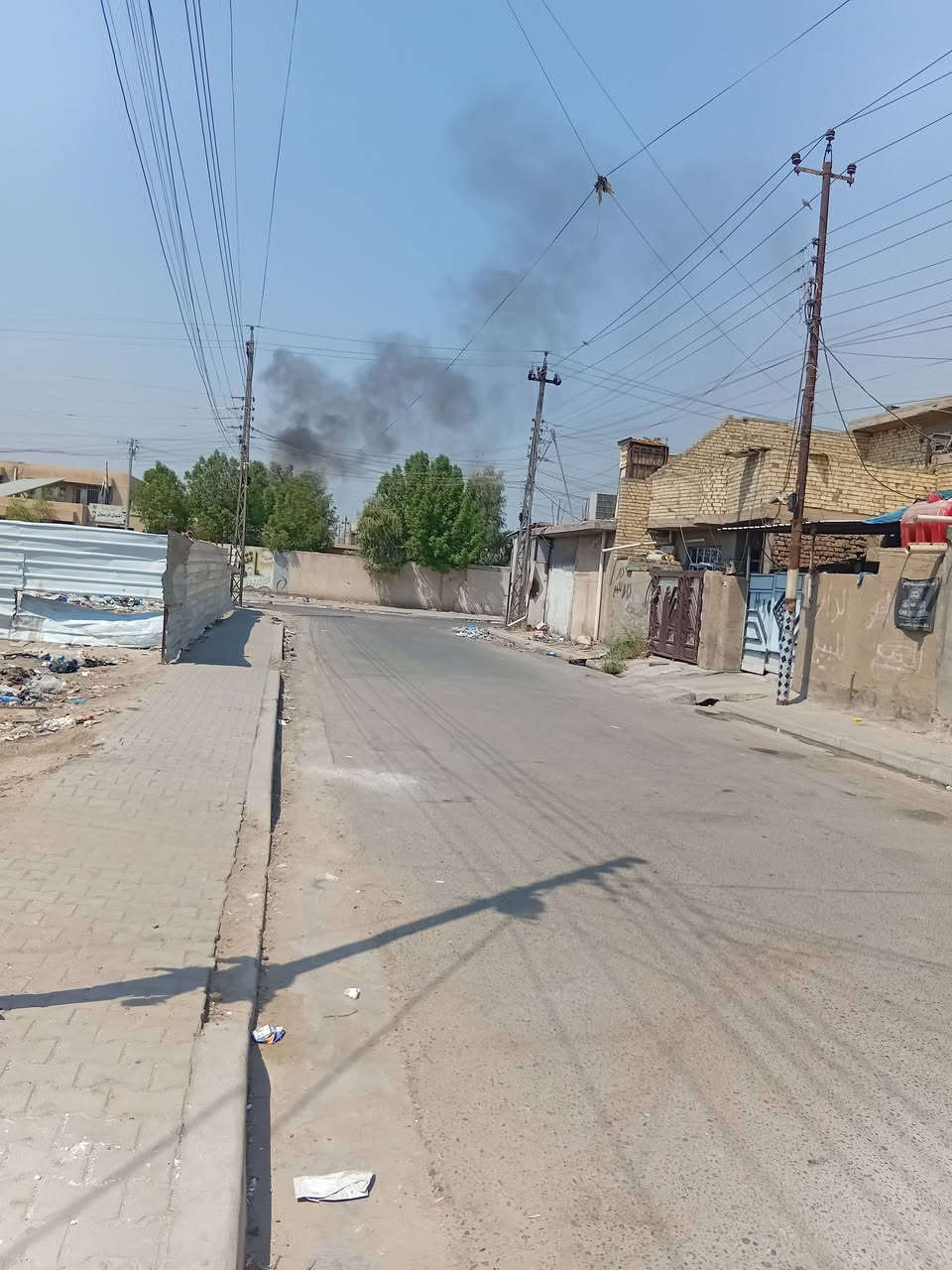 السلام عليكم بيت لبيع سعر 115 وبية مجال عنوان جسر ديالى لقديم يم مدرسة موسئ الكاظم مساحة 100 متر رقم ***********
