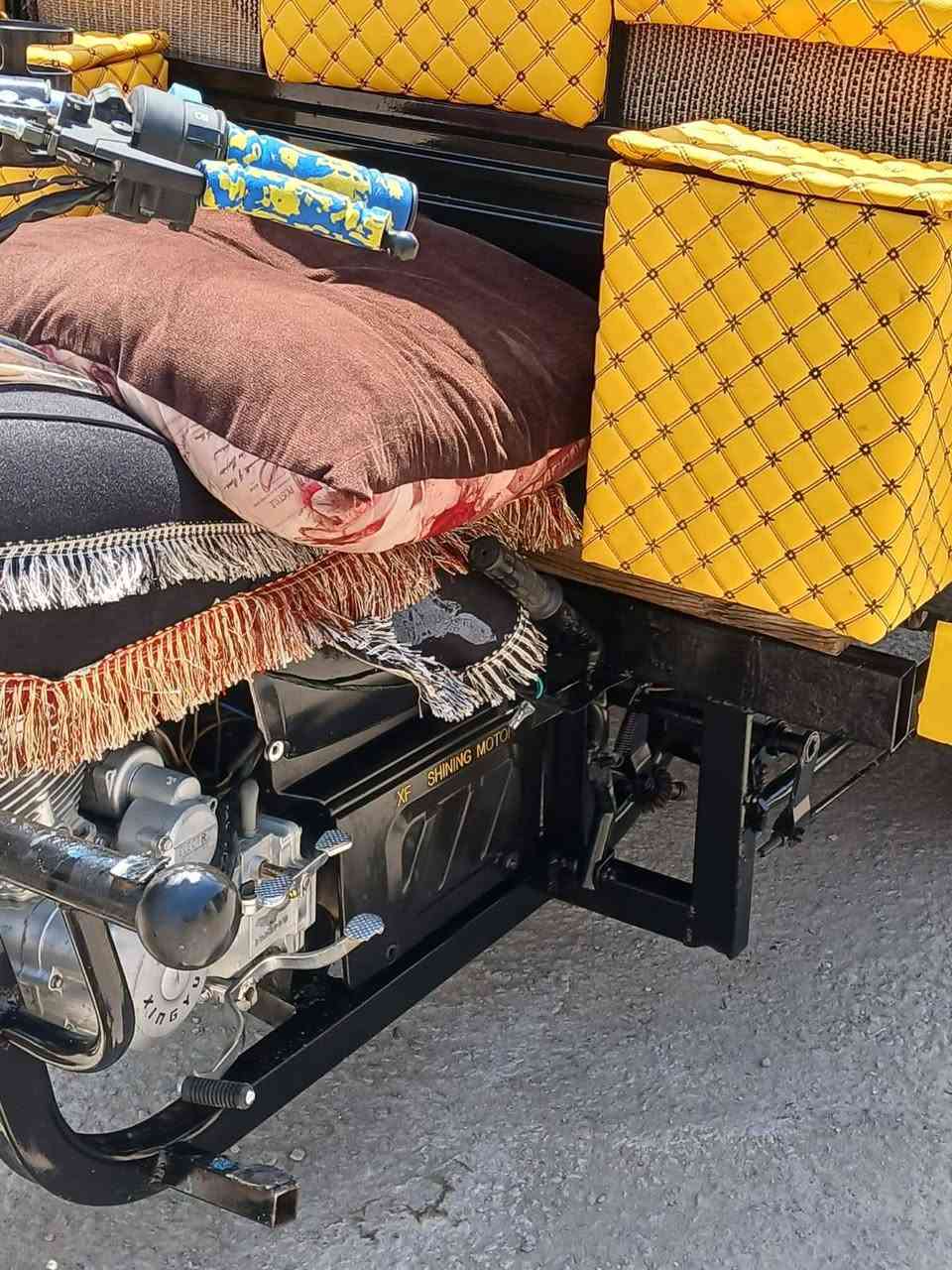 سلام عليكم
ستوته للبيع موديل 2024 
مكينه بلادي 200 برغي مامفتوح 
أوراق اصولي
كهربائيات امامي خلفي شغاله مكفوله 
ستوته ربع ماتذب  عليه كبل لشغل
بدي قلاب شاصي مكفول
مكان بغداد الدوره ابو جير
السعر مليون و850
الاتصال ***********
