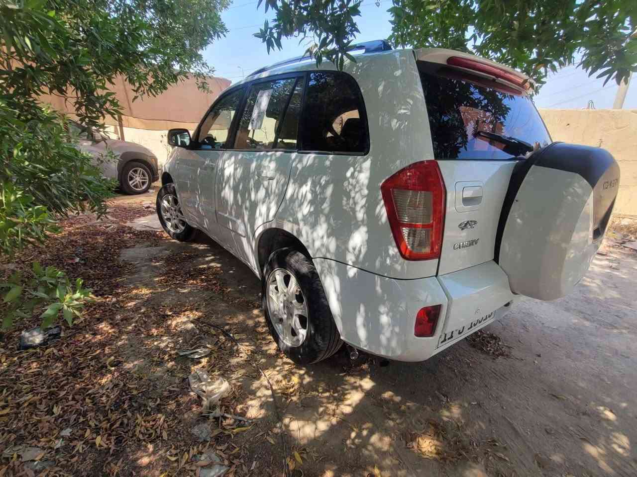 السلام عليكم 
تيكو ٢٠١٤ 
بغداد باسمي هزه جديده
كير ميكانيك مكينه ٢٠٠٠ 
بيها صبغ تعمير خياسات و جاملغ بصف سايق صبغ بدون داخل أو معجون 
سعر ٥٧ 
***********
