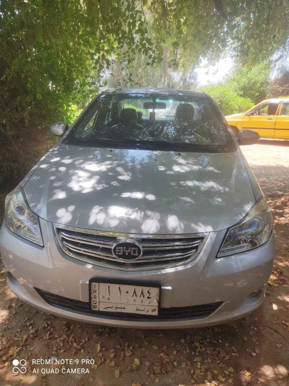 BYd للبيع موديل 13 
سياره نشطه كفاله محرك وكير 
بصمه 
تبريد 
كشنات جلد 
بيها قطعتين بس 
بيها جراد قليل شويه بالقماره 
حداديه زينه 
سياره حلوه مال تكسي عائليه... 
سعر ٣٧ رقم واسط... راعيها بكربلاء... مكاني كربلاء كنطرة سلام 
***********

نص مكتوب في الصور:
- REDMI NOTE 9 PRO AI QUAD CAMERA