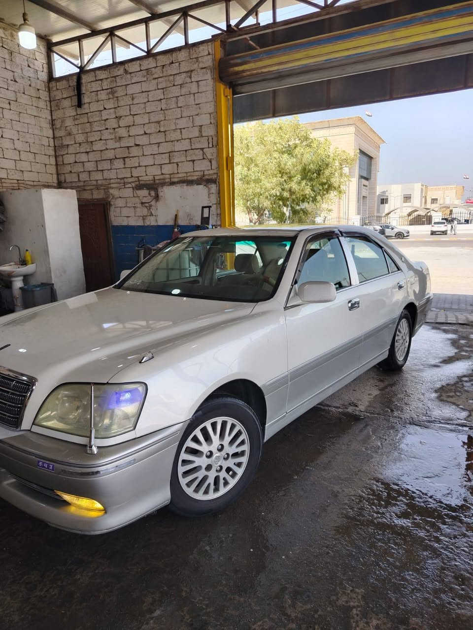 سلام عليكم ملكه 2001 شاصي 75فول ماعده الفحته كرستال اصل
رقم كركوك ت،و ،ئم سنويه عضم 
ثلاجه
4دكم
برده خلفيه
مسجل بلاتوث
تخم تاير
سبير مانازل
السياره جديده بمعنه الكلمه كل نقص مابيهه ترايك للبصره
السعر 36بيهه مجال حك الجيه
العنوان نجف رقم ***********
