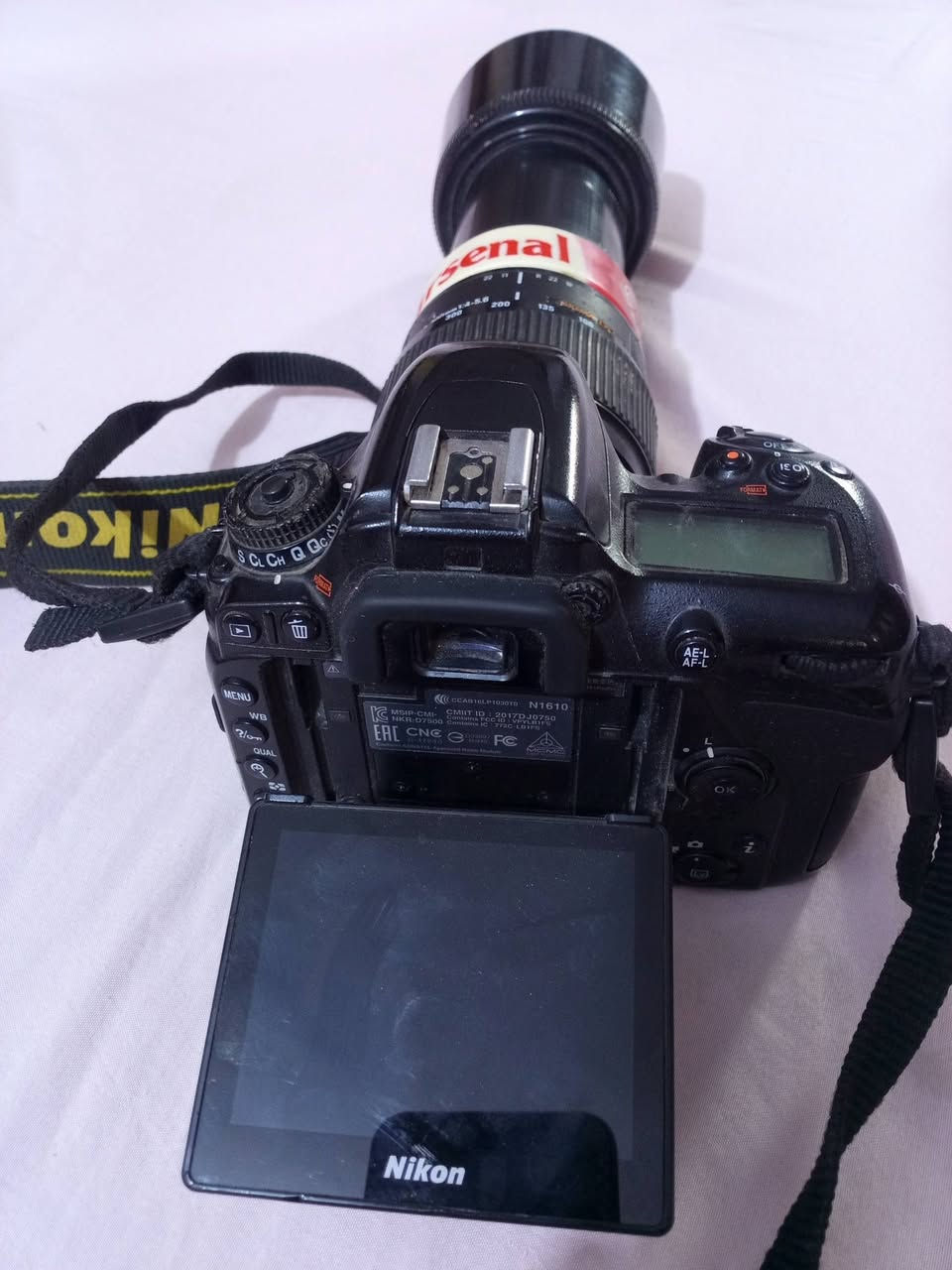 كامره نيكون D7500شاشه لمس نضيفه ما مفتوحه عدسه 70-300 السعر 525 السكن بغداد الجديده
***********
