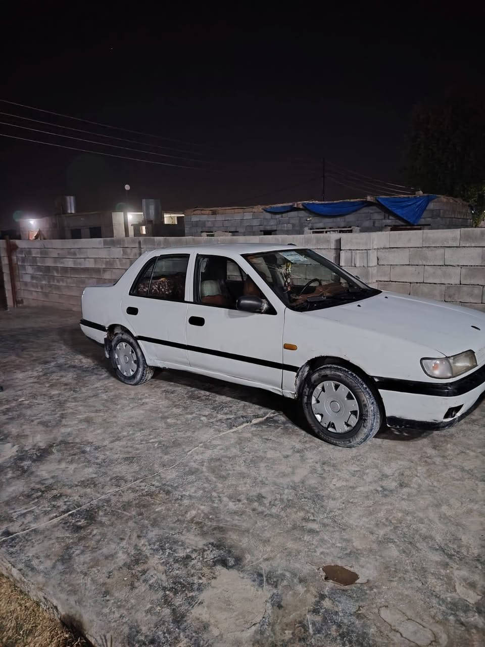 السلام  عليكم سياره للبيع نيسان سني موديل 1992سياره جاهزه كير محرك شرط سنويه 2030السعر 30وبيهه مجال  الهاتف ***********
