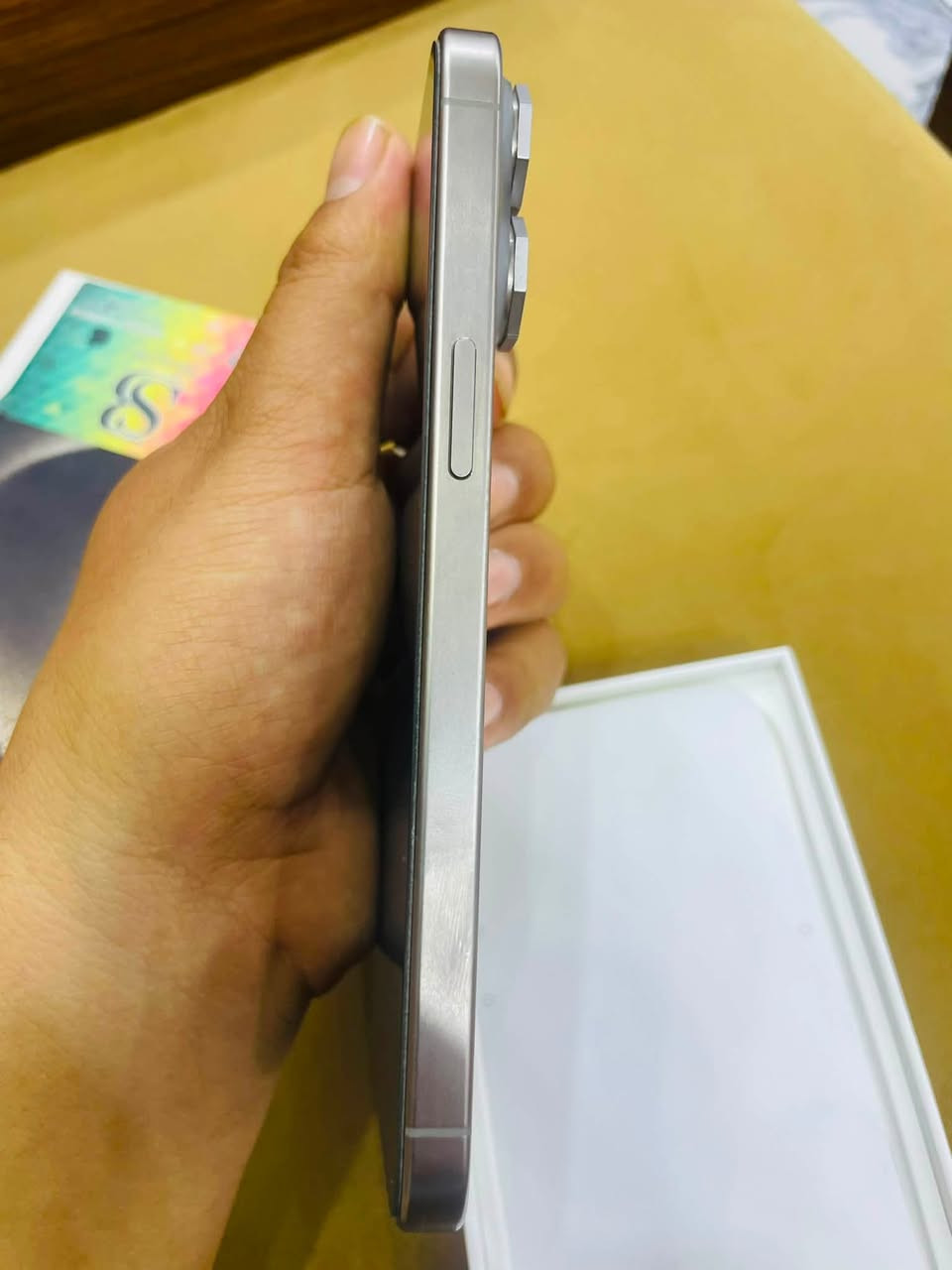 للبيع آيفون 15Pro Maxدبل سمكرت ذاكره 256حال البطاريه 85نضيف كلش ما ملعوب بي السعر مليون وبي مجال 
الستفسار ***********واتساب
